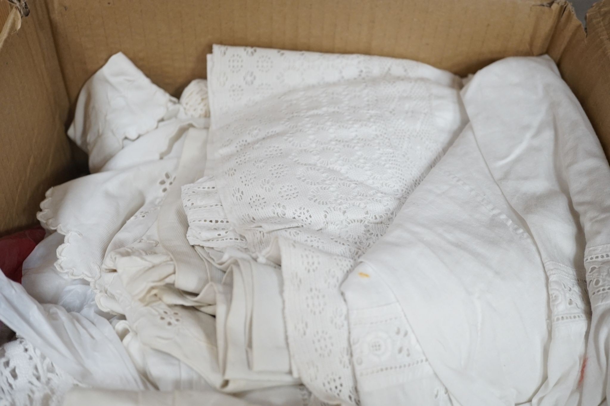 A quantity of linen